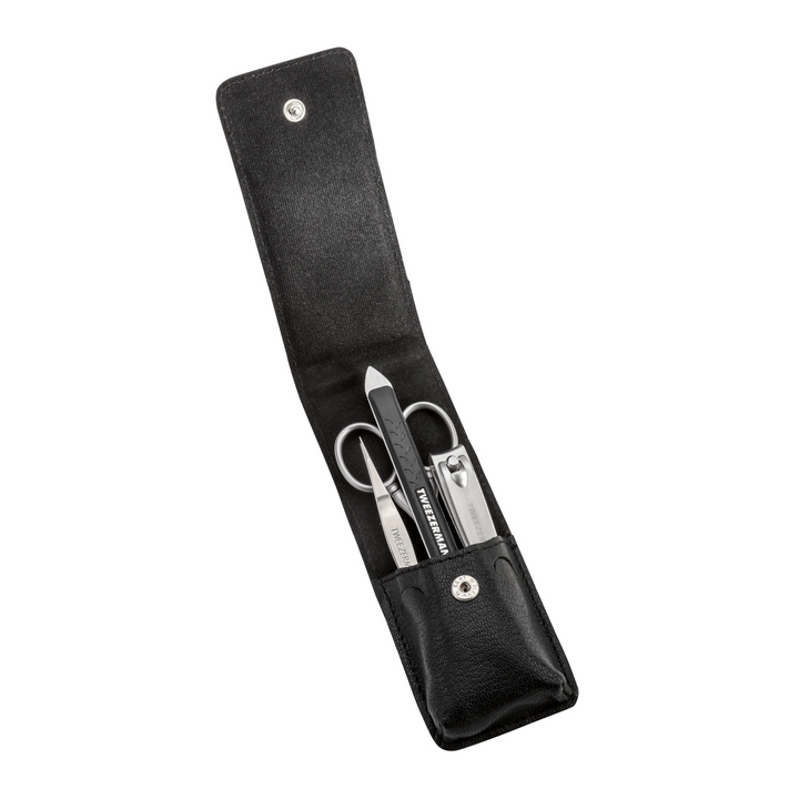 Tweezerman Essential Grooming Kit in kit