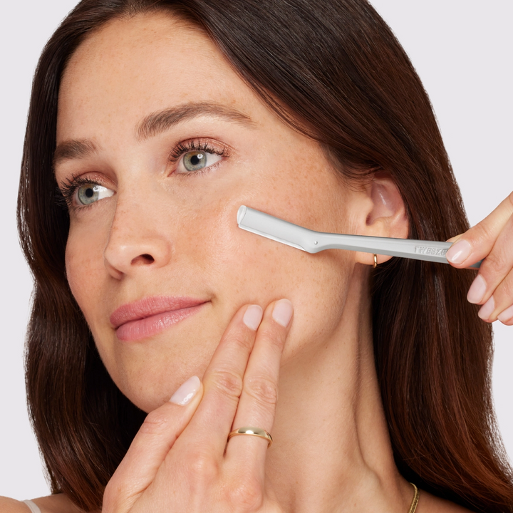 Tweezerman Facial Razor model