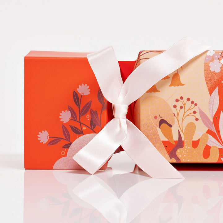 VOYA The Land of Tranquillity: Relaxing Aromatherapy Duo close up of artwork 2