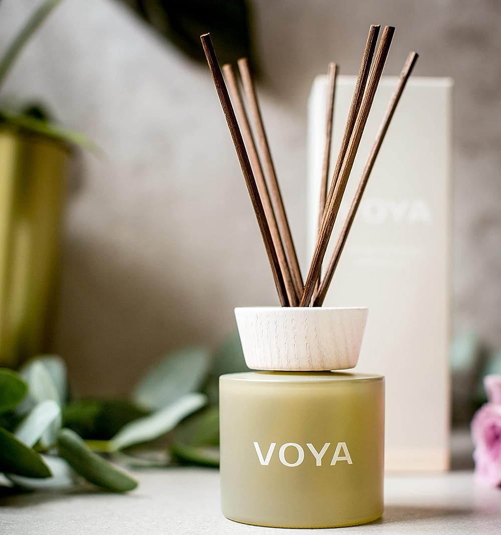 VOYA Oh So Scented Reed Diffuser - Lavender, Rose and Camomile lifestyle