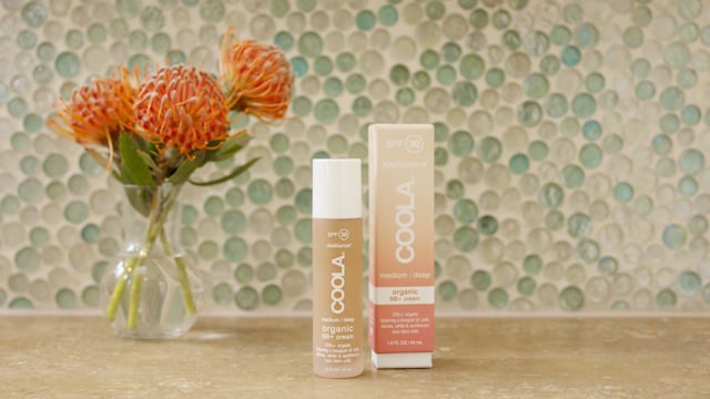 COOLA Rosilliance BB Cream Tinted Moisturizer Organic Sunscreen SPF 30