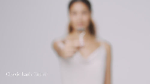 Tweezerman Classic Lash Curler video