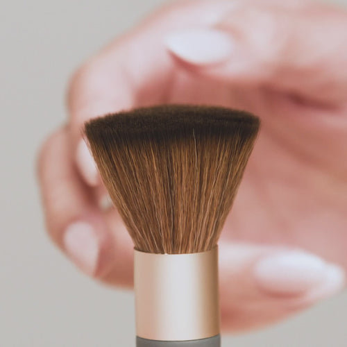 jane-iredale-the-handi-brush-video

